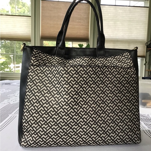 BCBG Black and Cream Geometric Tote - Picture 2 of 4